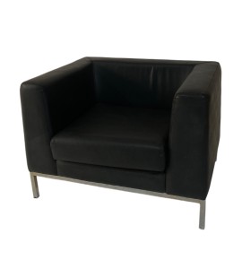 Demir Ayaklı Siyah Deri Tekli Berjer Koltuk Kiralama 40x60x60