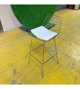 Minimalist Beyaz Minderli Tel Bar Sandalyesi