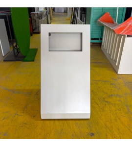 Resepsiyon ve Desk Tipi Kilitli Dijital Sunum Standı